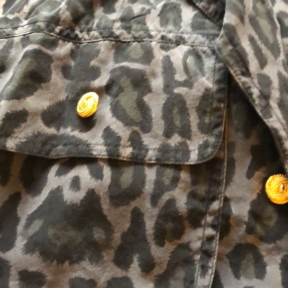 Silky black and grey leopard blouse - gold buttons - Picture 2 of 4
